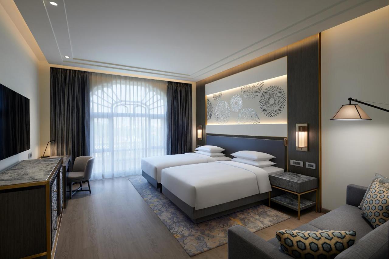 Hotel Hyatt Regency Mansarovar 5*