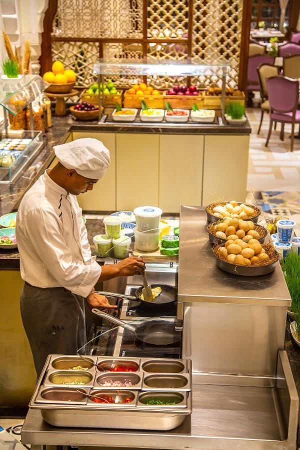 Hyatt Regency Mansarovar Hotel 5*