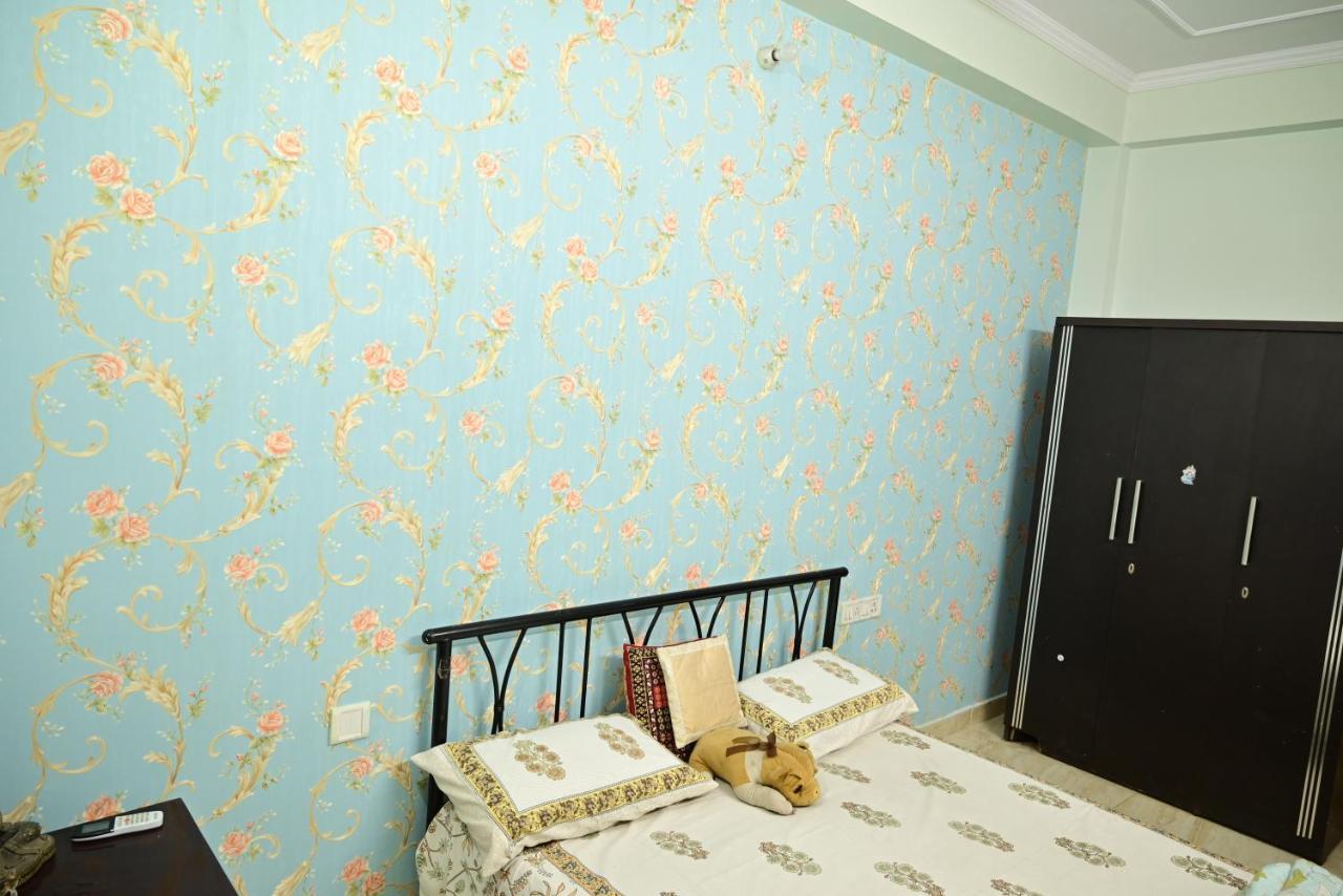 Apartment Ashok Niwas- A Peaceful & Work Friendly Homestay Near Iskcon Temple,