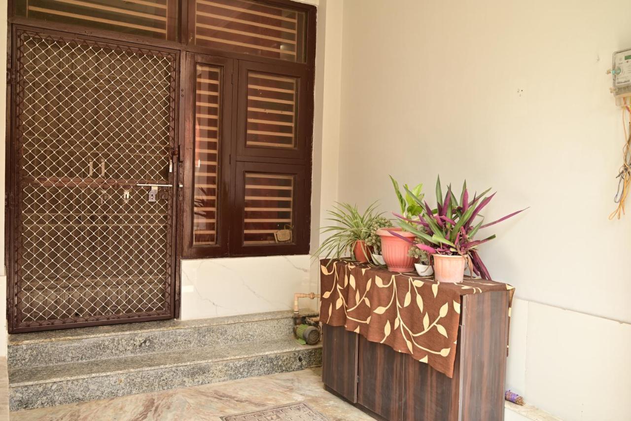 Apartment Ashok Niwas- A Peaceful & Work Friendly Homestay Near Iskcon Temple, *
