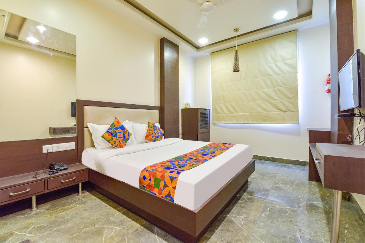 Fabhotel Resolute Gopalpura Hotel
