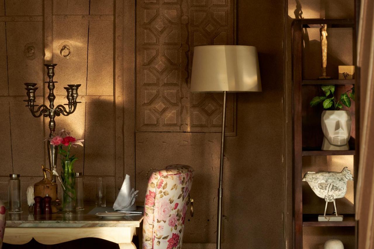 Rose Amer 5* Jaipur