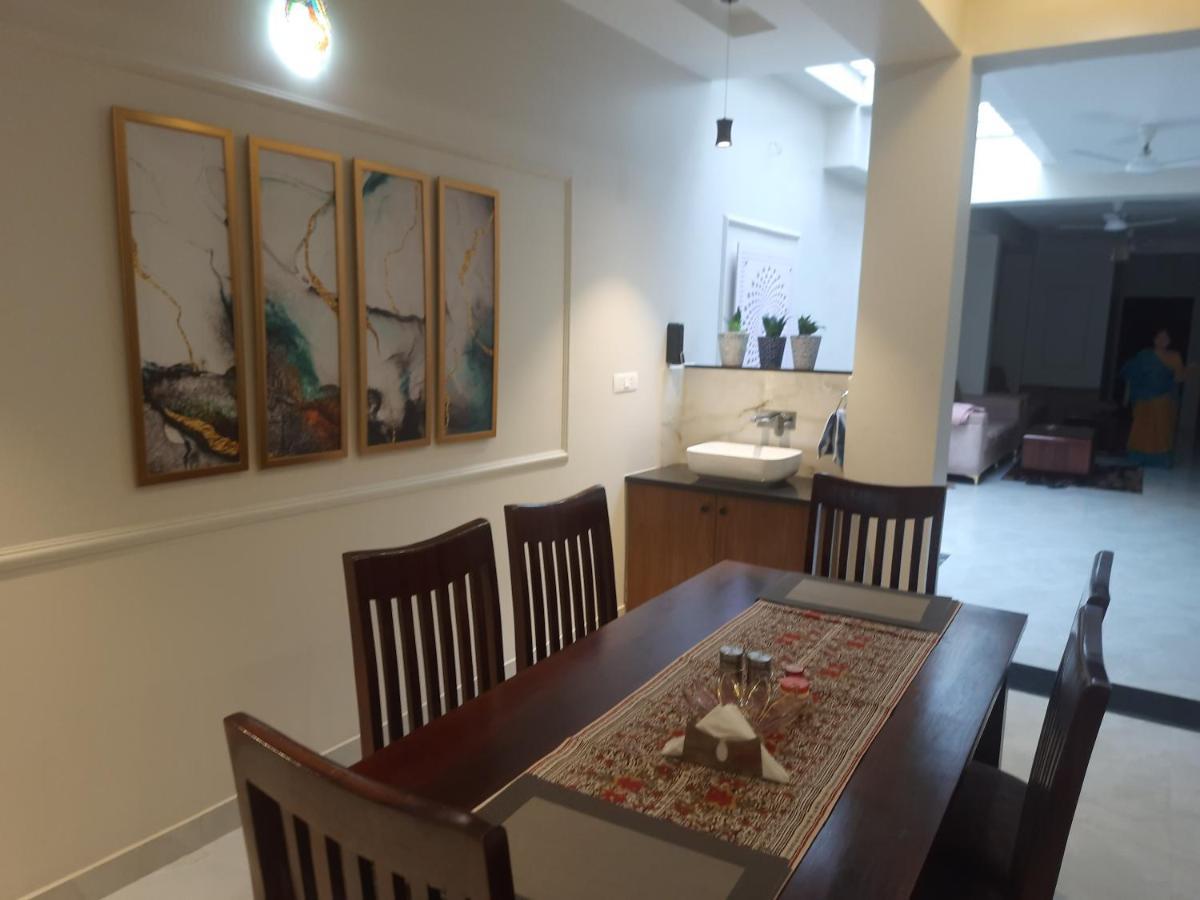 Bardia's Homestay @ Johri Bajar Apartment Jaipur