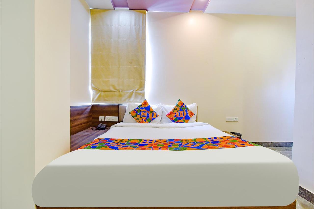 Fabhotel Resolute Gopalpura 3*