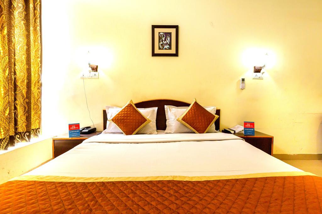 Hotel Ananta 3*