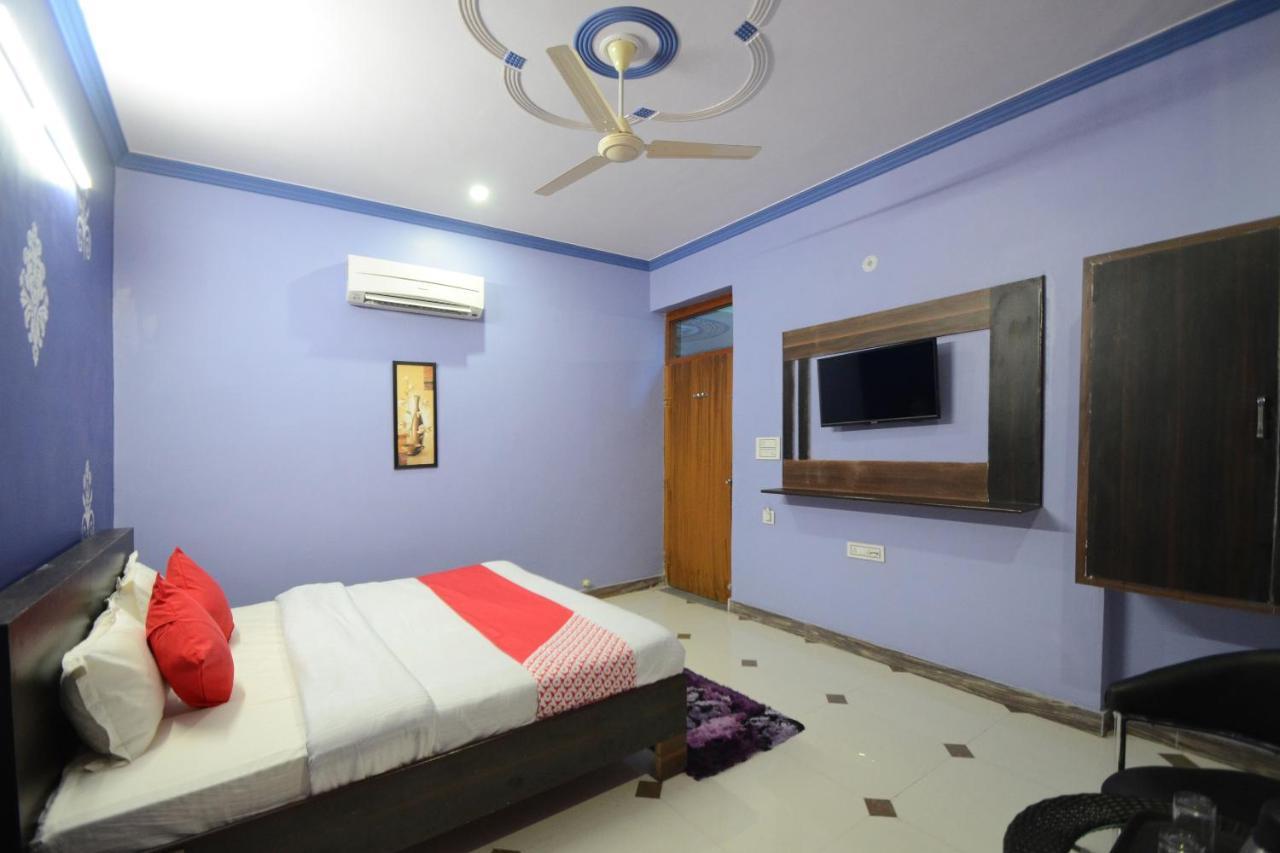 Hotel Oyo Blue Moon Jaipur