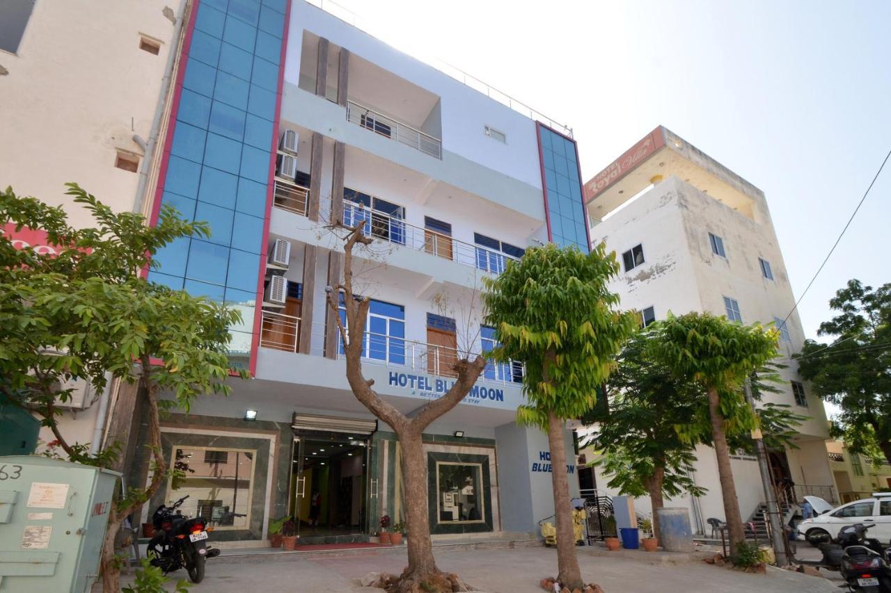 Oyo Blue Moon Hotel 3*