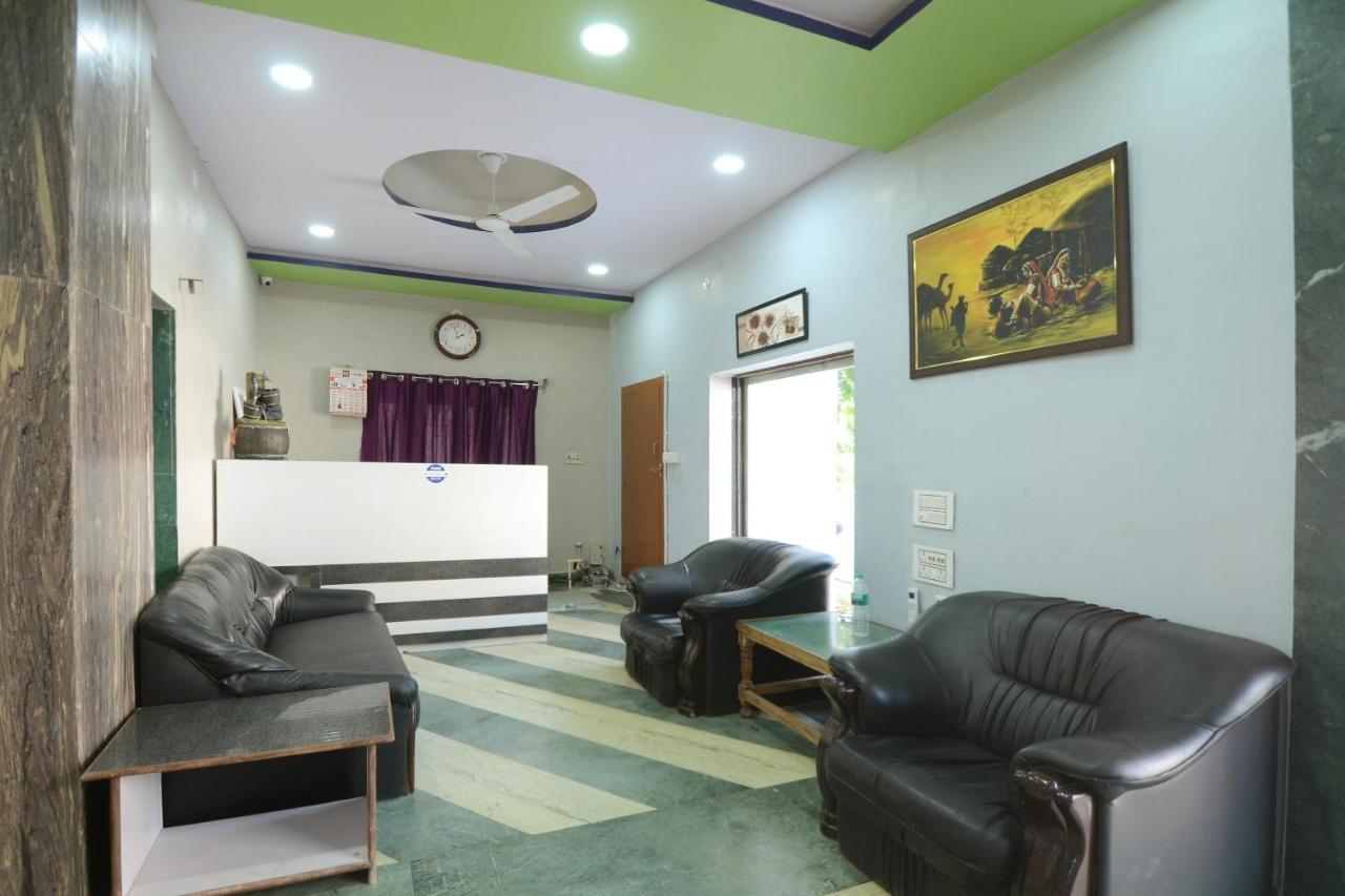 Hotel Oyo Blue Moon