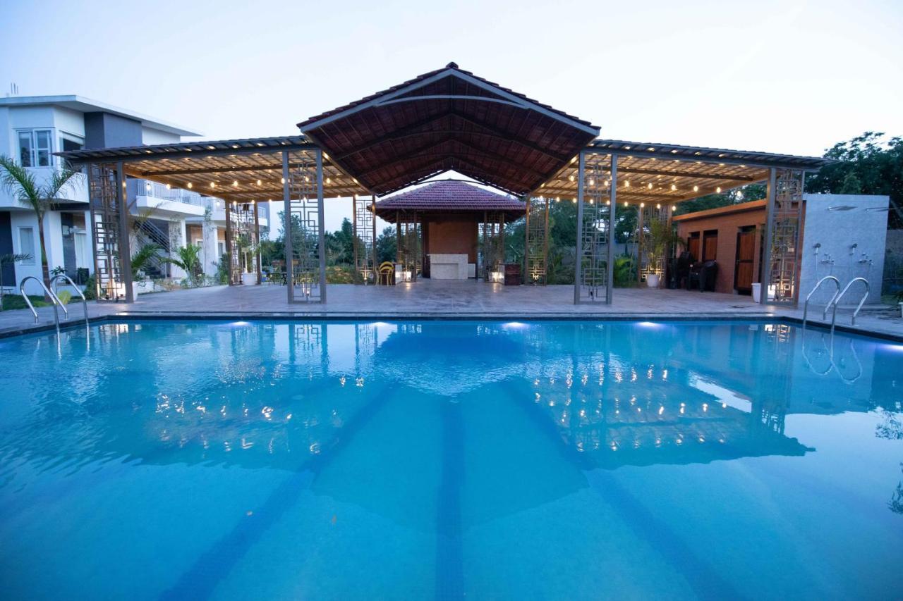 Natural Pearl Farmhouse * Jaipur