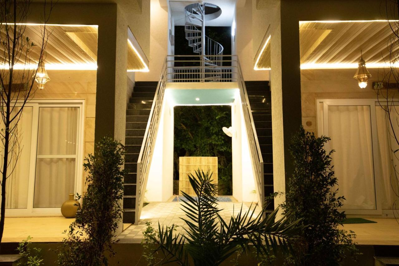 Natural Pearl Farmhouse Villa