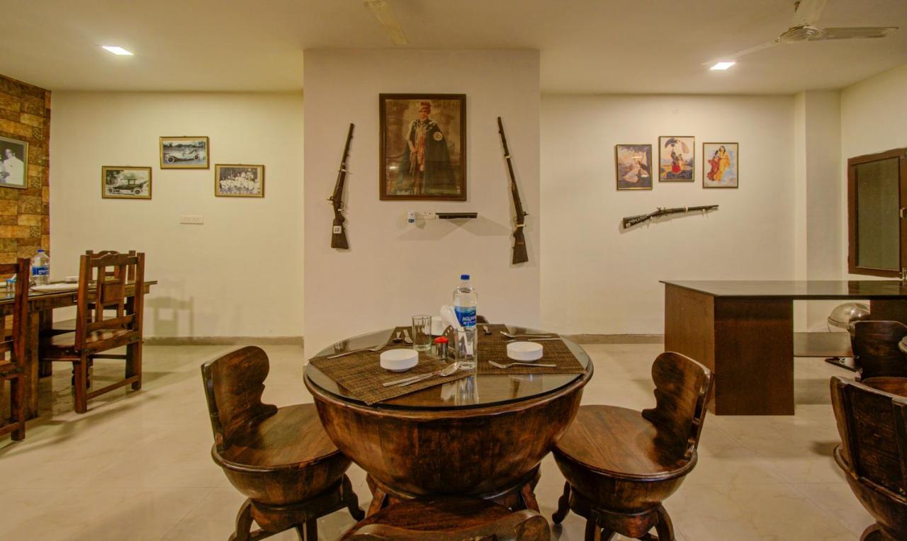 Hotel Treebo Trend Heritage Utsav Near Railway Station