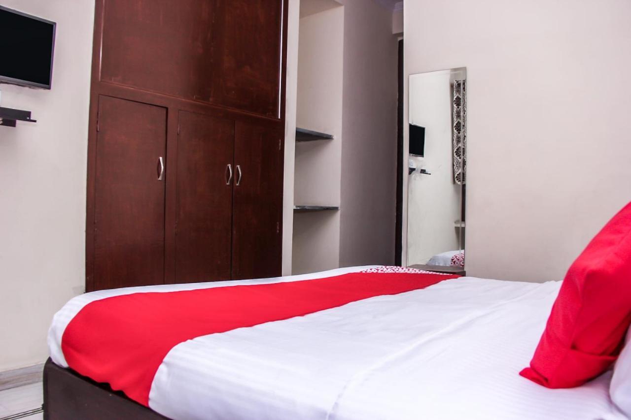 Oyo Srk & Hotel 3*
