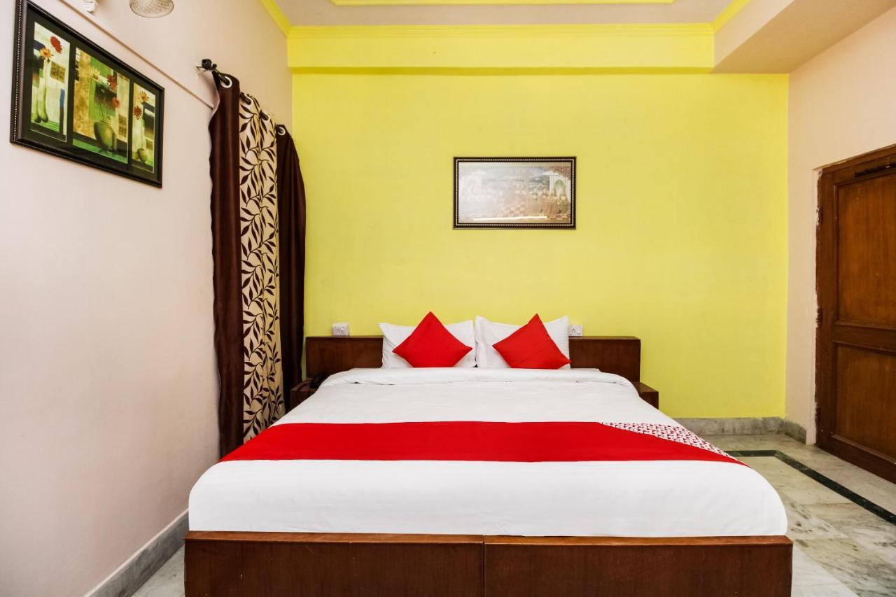 Oyo Apoorva Deluxe Hotel Jaipur