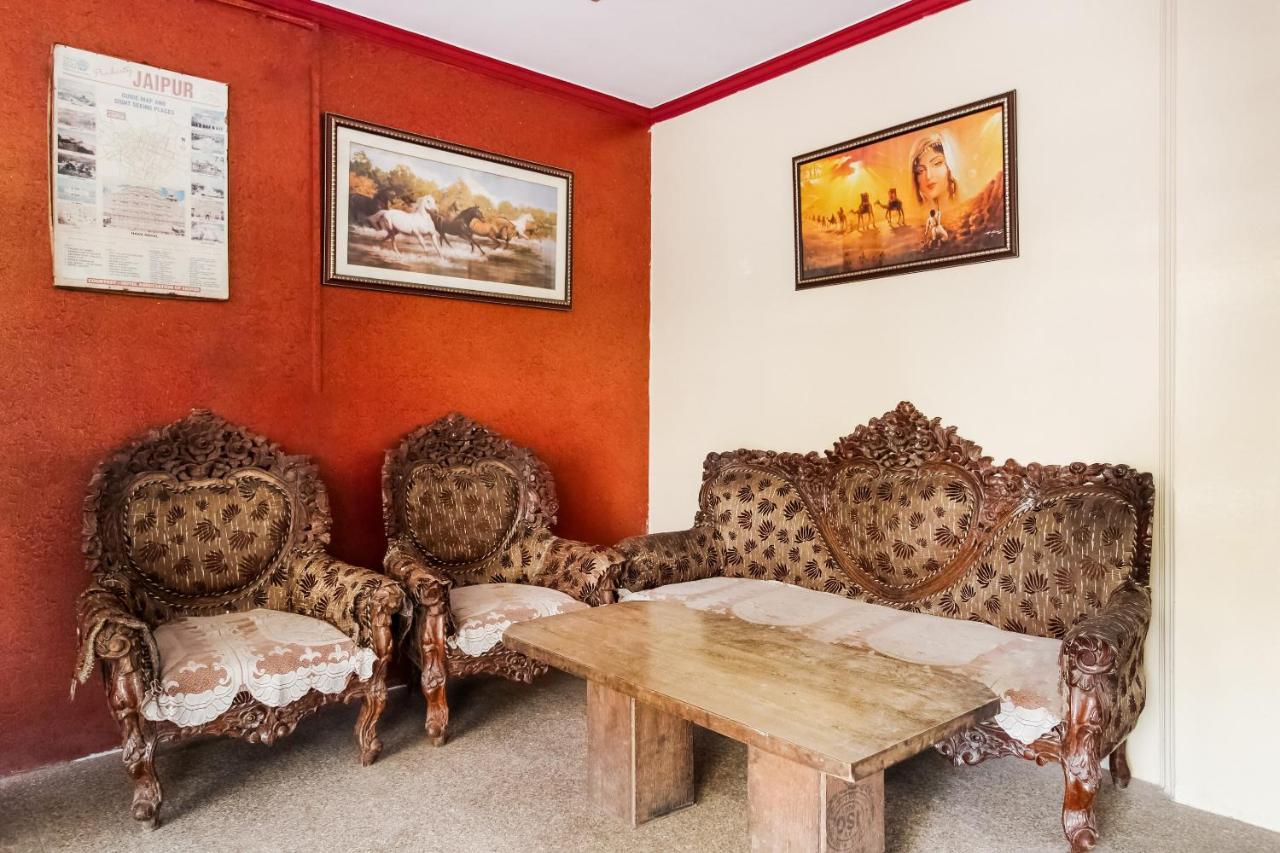 Oyo Apoorva Deluxe Hotel 3*