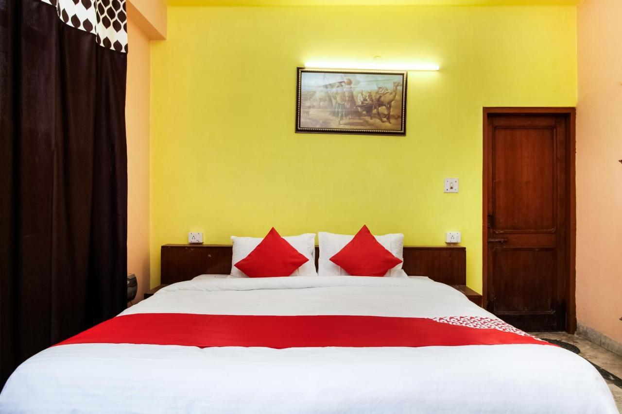 Oyo Apoorva Deluxe Hotel Jaipur