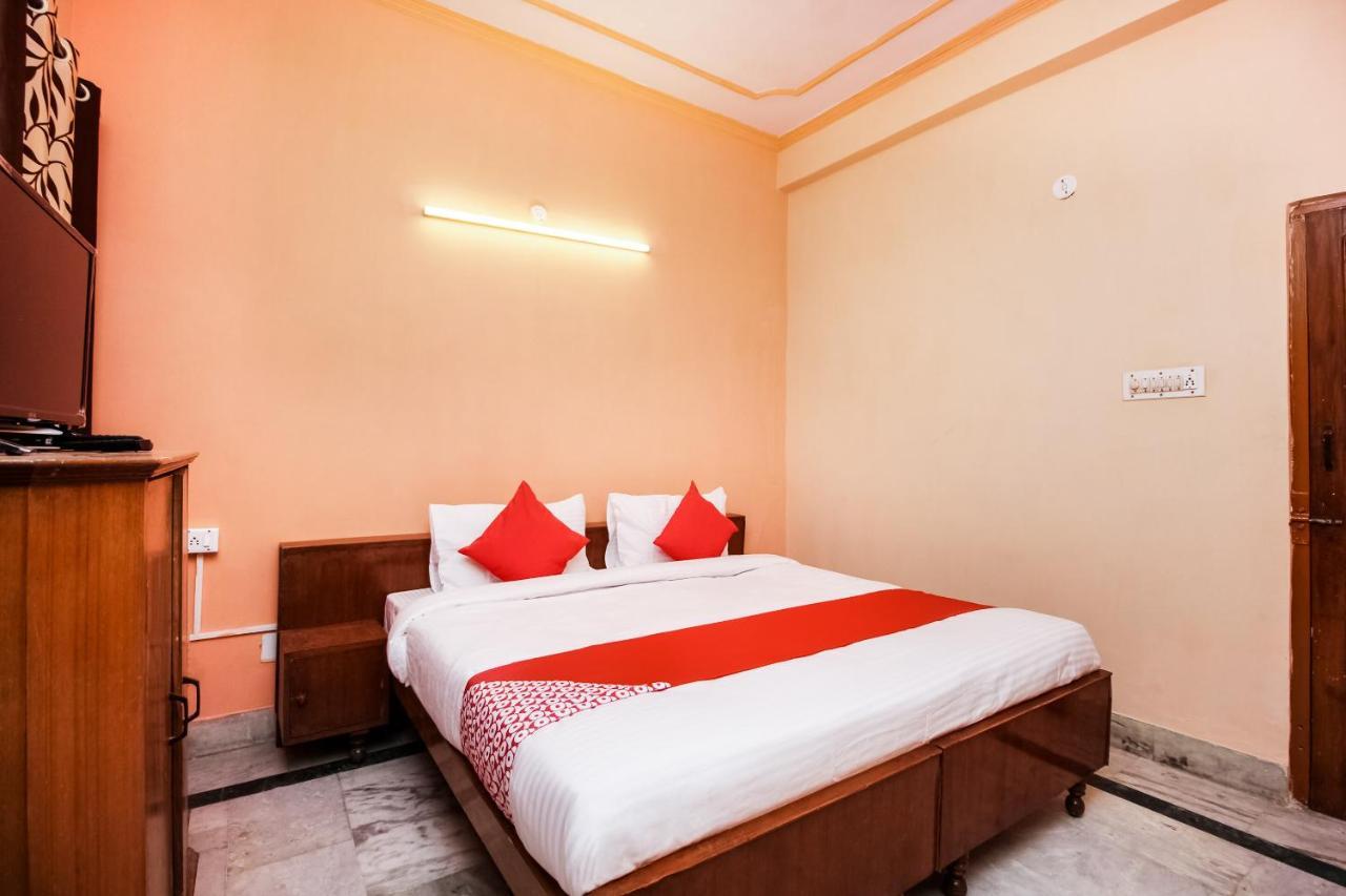 Oyo Apoorva Deluxe Hotel Jaipur