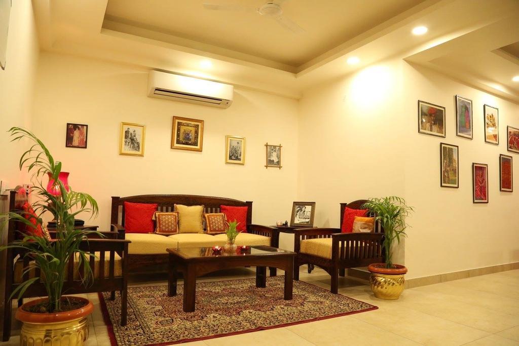 Bed & Breakfast Saket