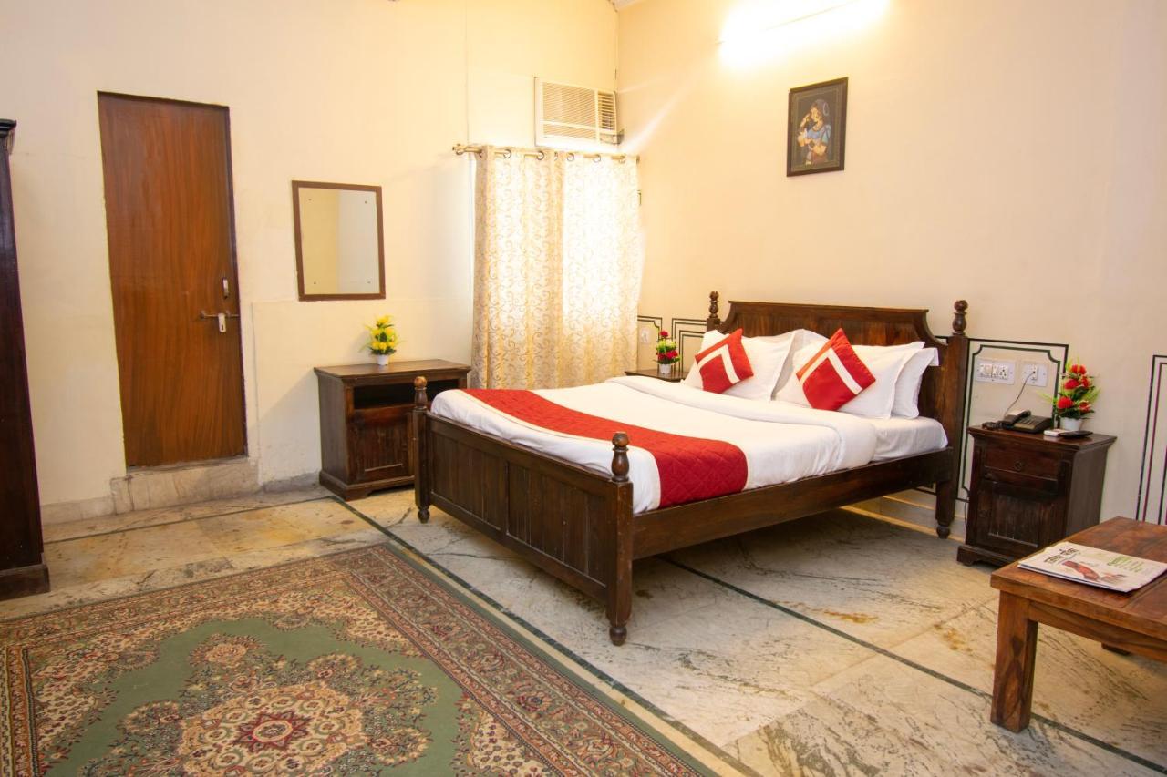 Raghuraj Palace Hotel Jaipur