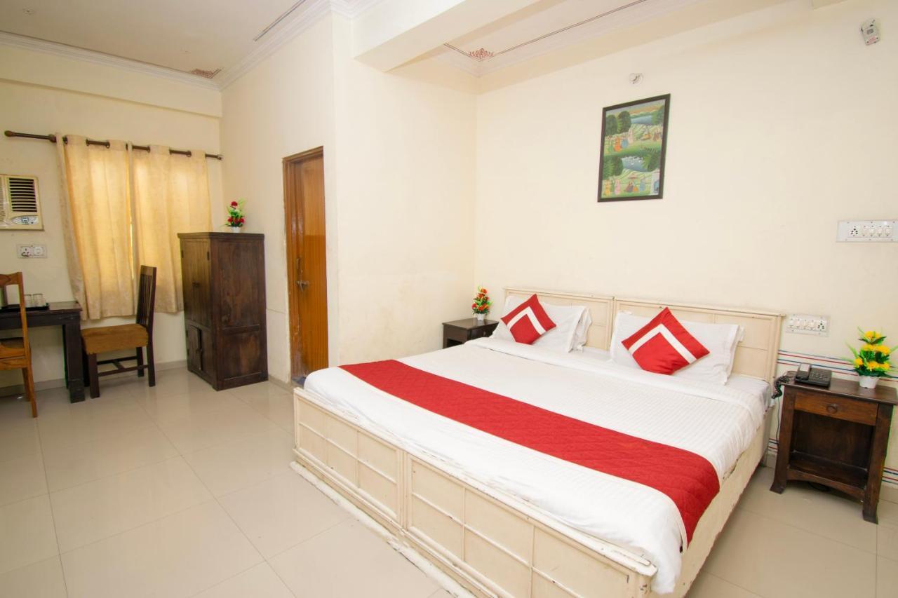 Raghuraj Palace Hotel Jaipur