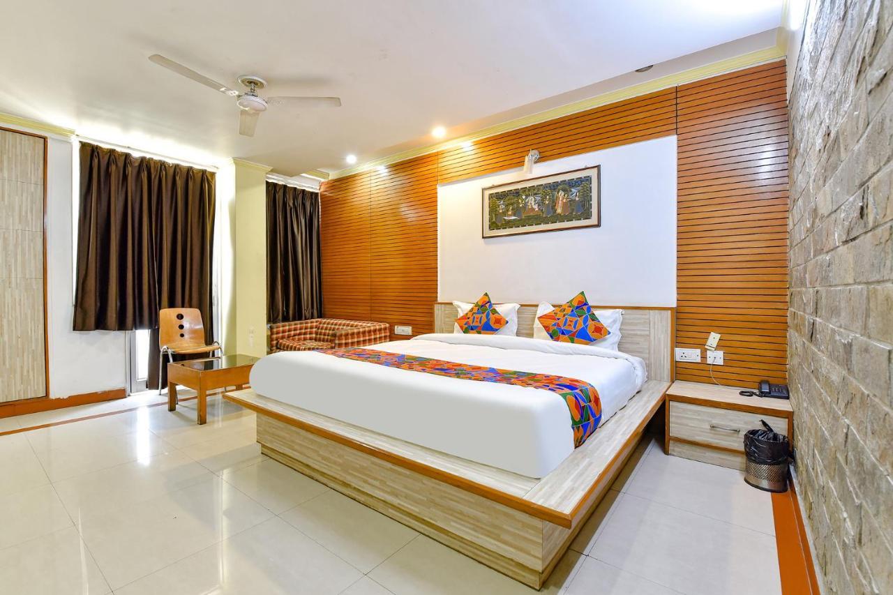 Fabhotel Fly View Hotel