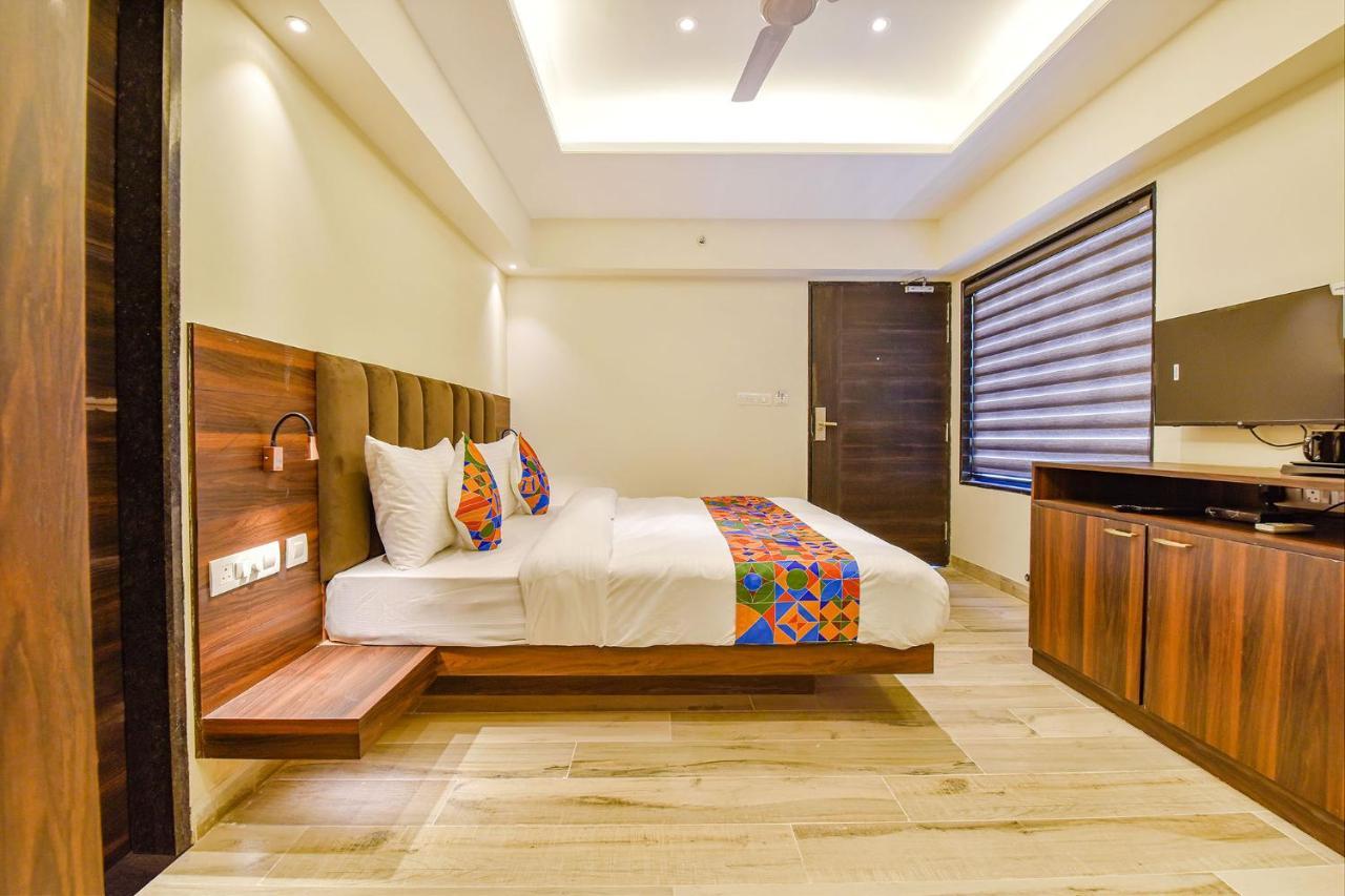 Hotel Fabhotel Prime Pink Park