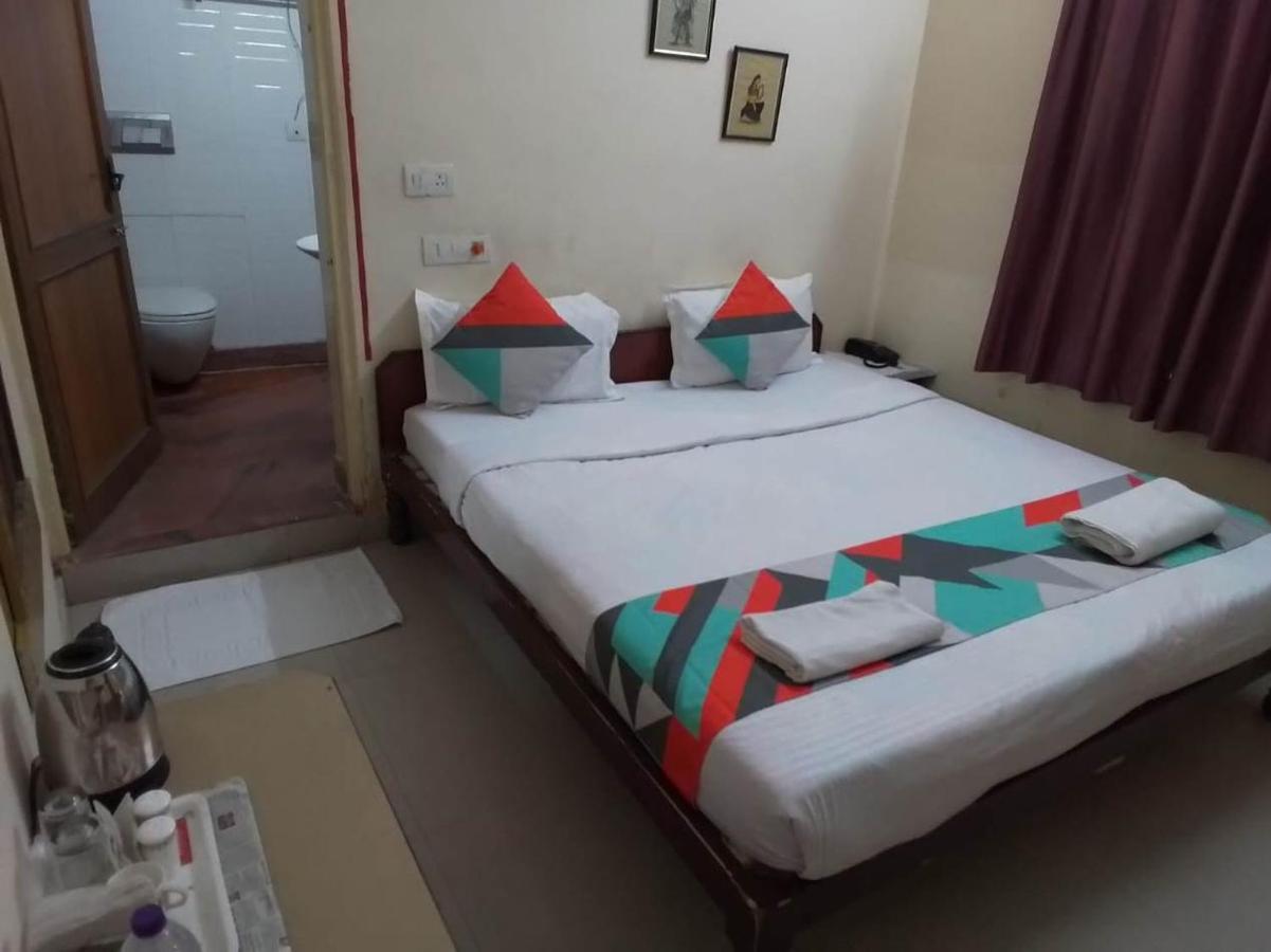 Hotel Singhasan House *