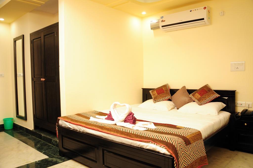 Nahar Singh Haveli Hotel 3*