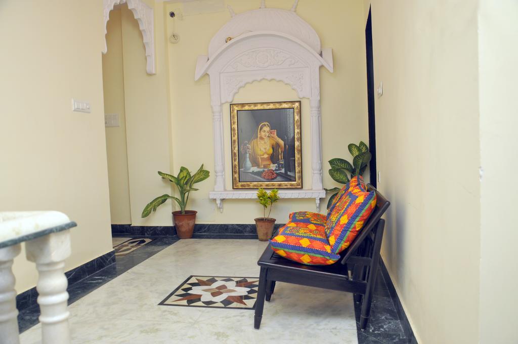 Nahar Singh Haveli 3*