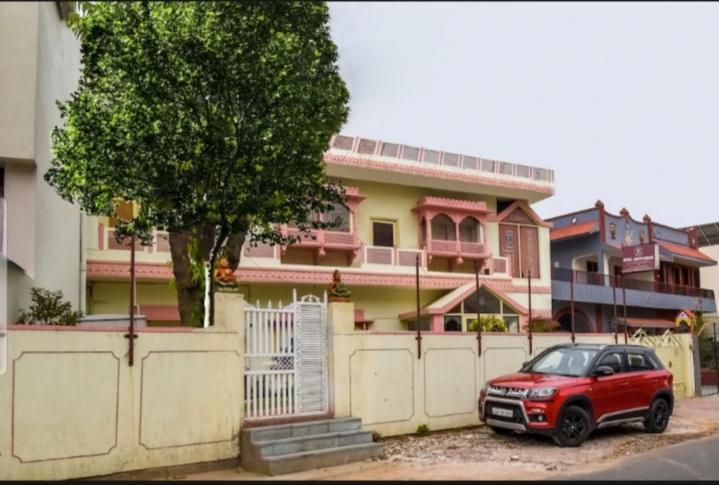 Hotel Singhasan House