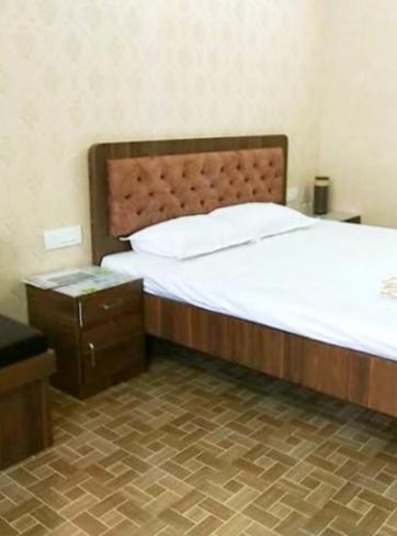Sukh Sagar Hotel 3*