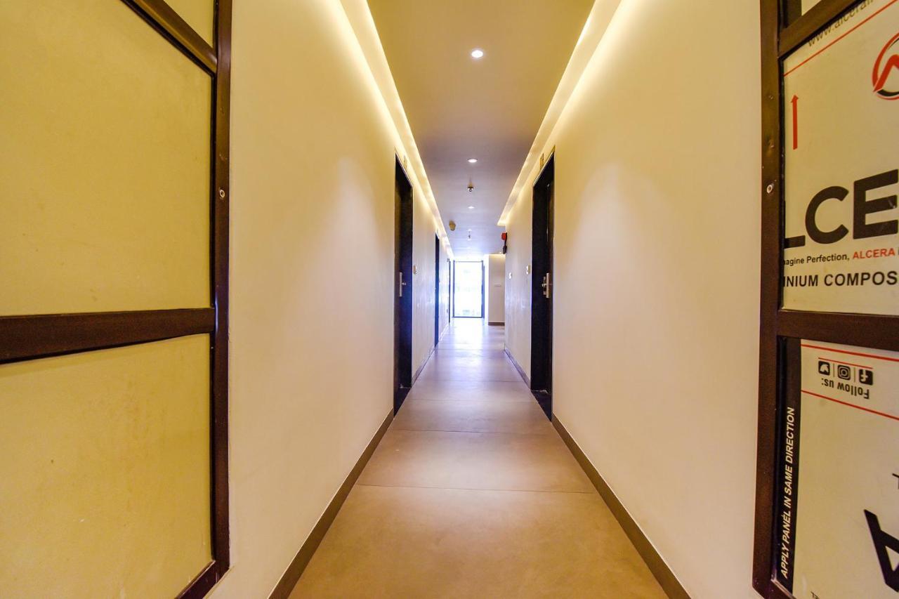 Hotel Fabhotel Prime Pink Park 3*