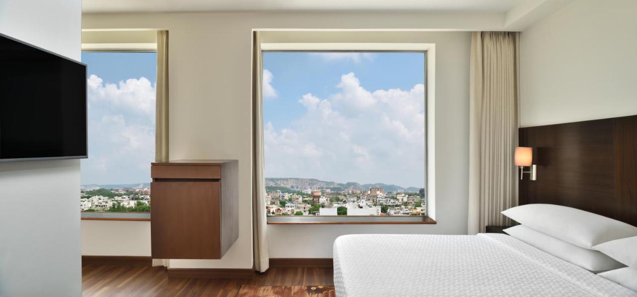 Four Points By Sheraton Jaipur, Square Hotel Jaipur