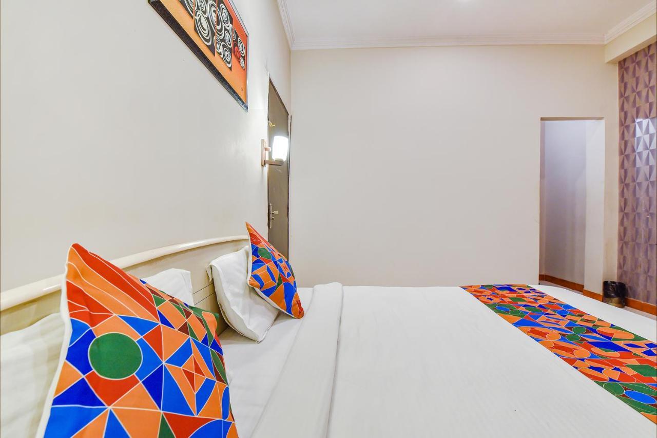 Hotel Fabhotel Shri Laxmi Palace 3*