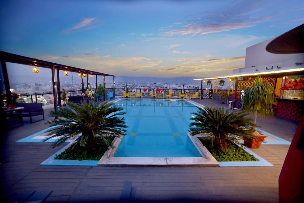 Ramada By Wyndham