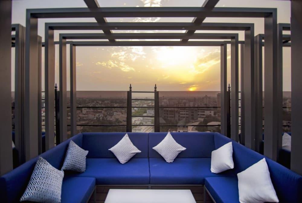 Royal Orchid Jaipur, Bani Park 4*