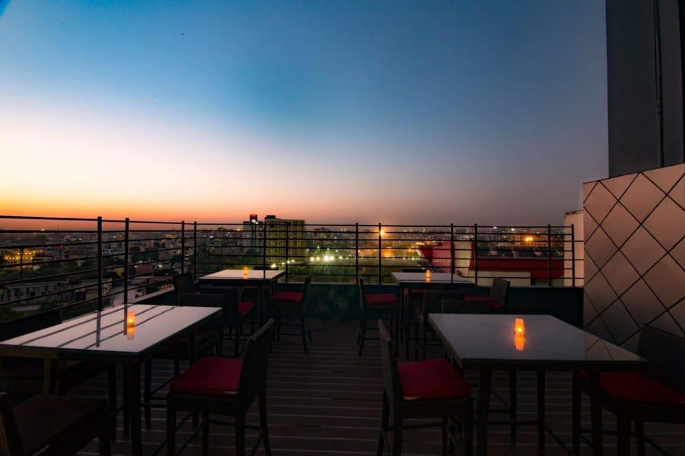 Royal Orchid Jaipur, Bani Park Hotel 4*