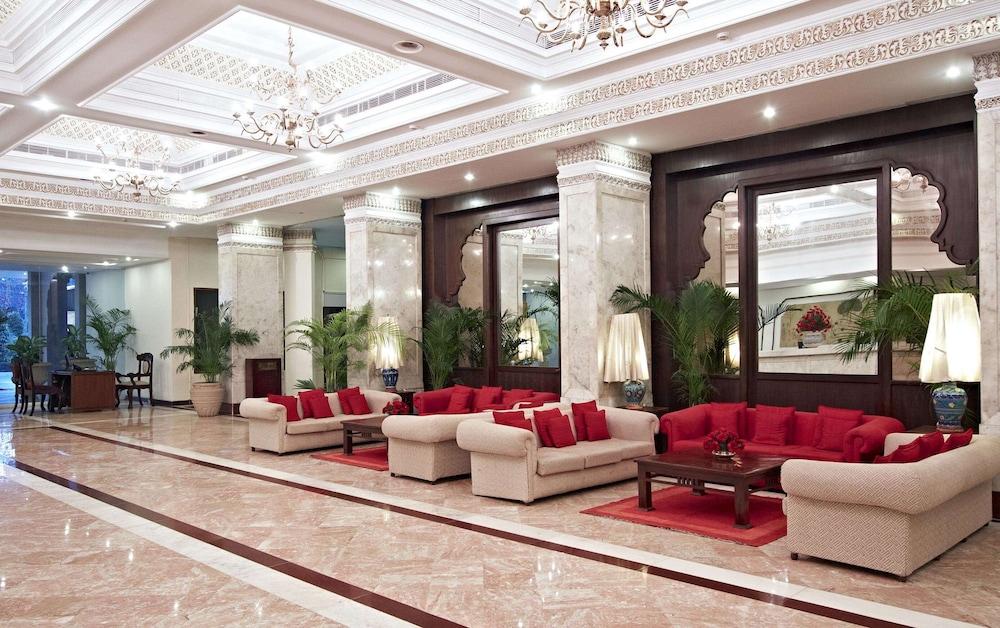 Hotel Clarks Amer 4*
