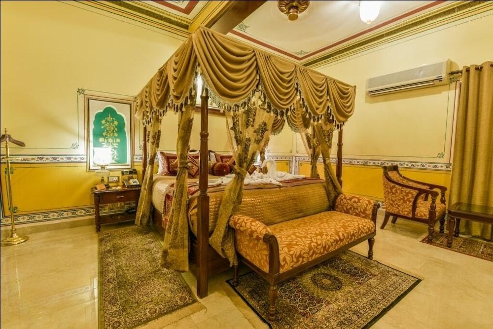 Chokhi Dhani The Ethnic 5 4* Jaipur