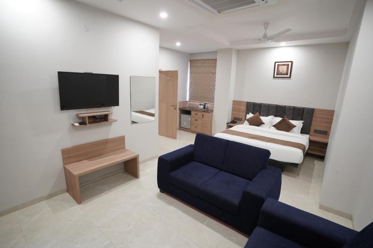 Hotel Krishna 3*