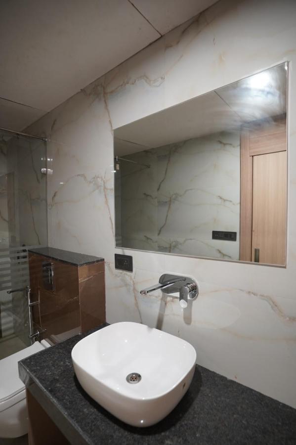 Krishna Hotel 3*
