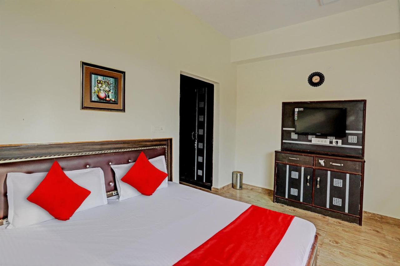 Oyo Flagship Vatika Hotel