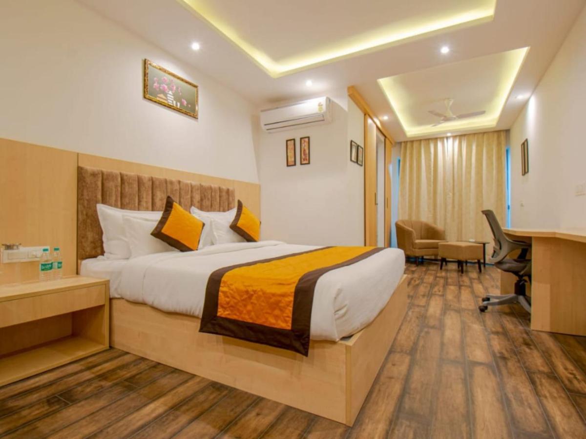 Diona Suites
