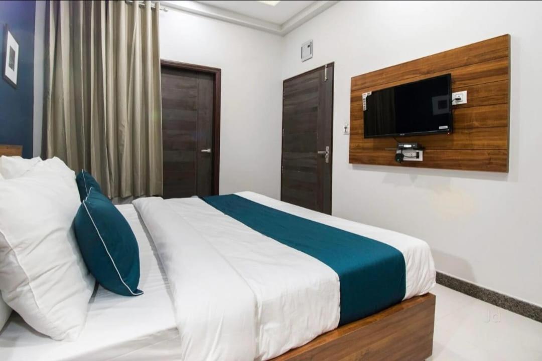 Kashvi Hotel 3*