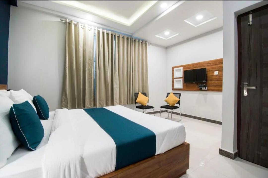 Kashvi Hotel 3*