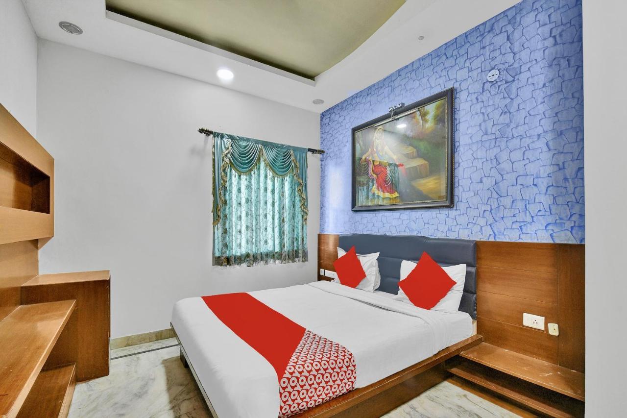 Oyo Flagship Royal 3*