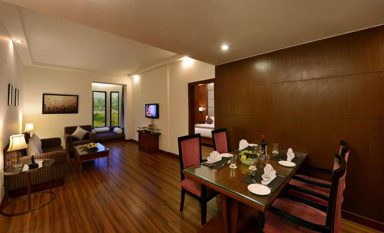Hotel Lords Plaza Jaipur