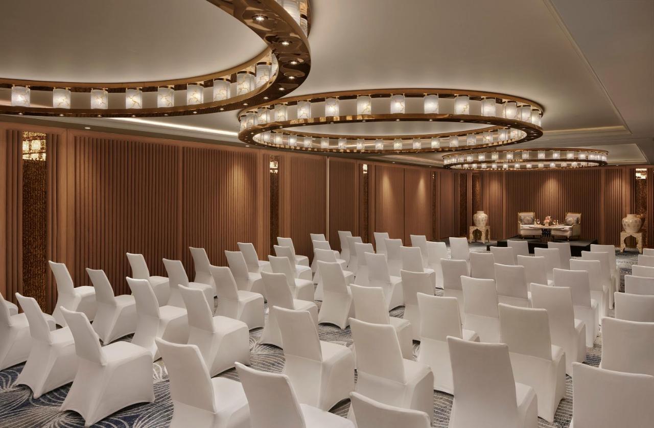 Taj Amer,