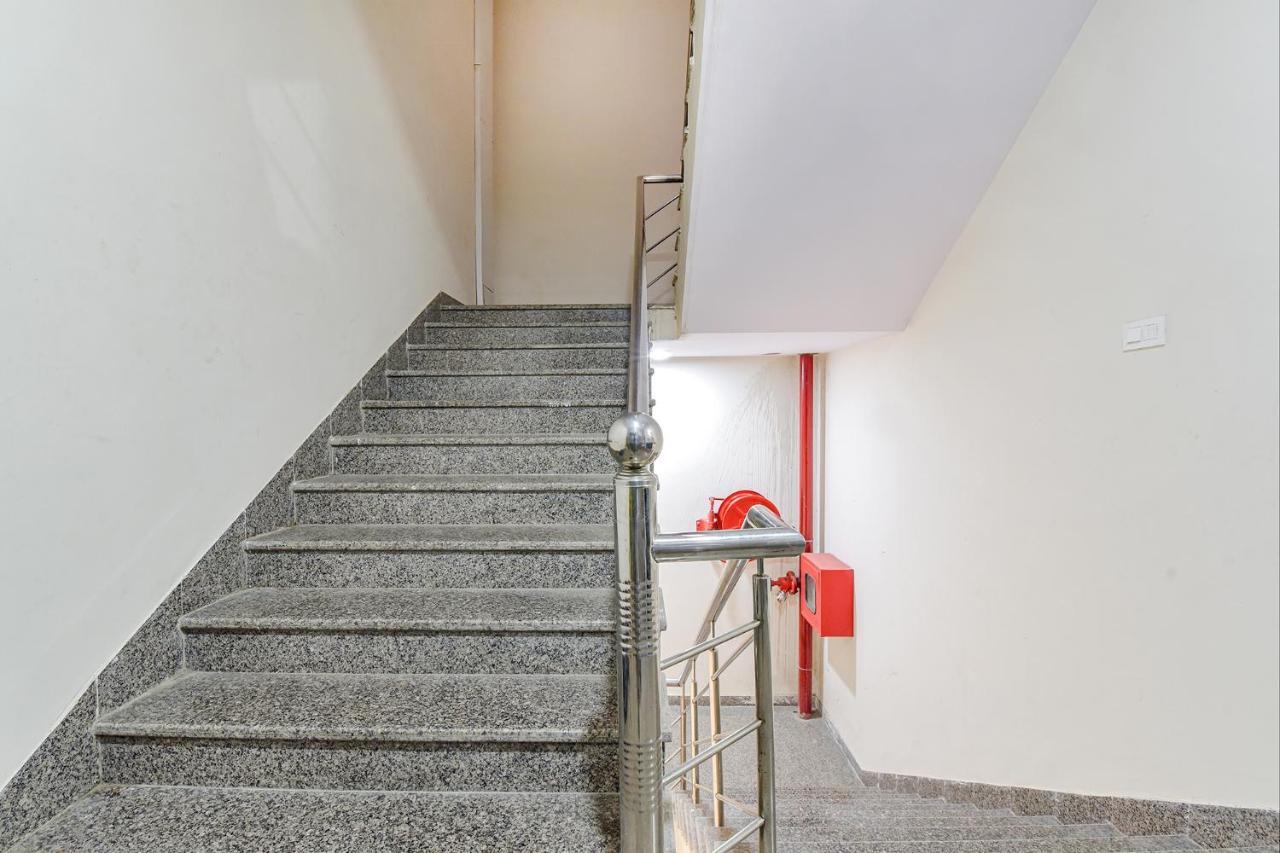 Hotel Fabhotel Grand Lotus