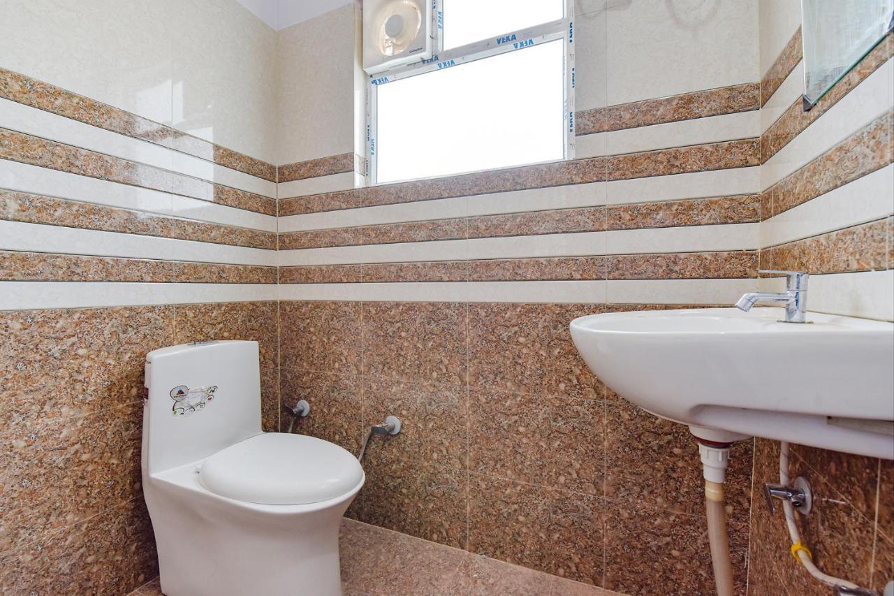 Hotel Fabhotel Grand Lotus 3*