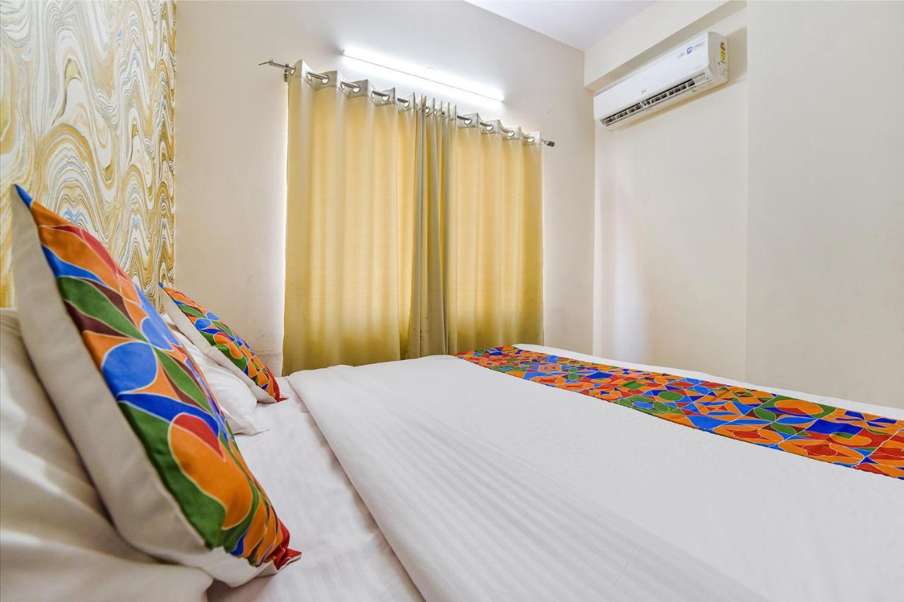 Hotel Fabhotel Grand Lotus